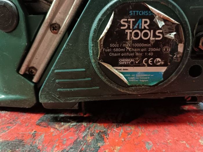 chainsaw