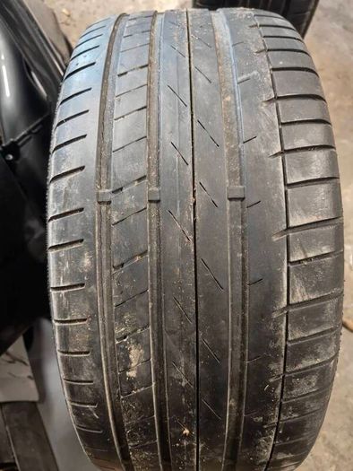 255-40-zr19 tyre