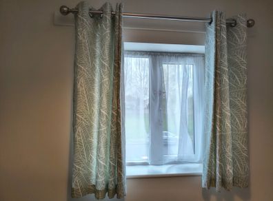 Single Window Curtain - Like New