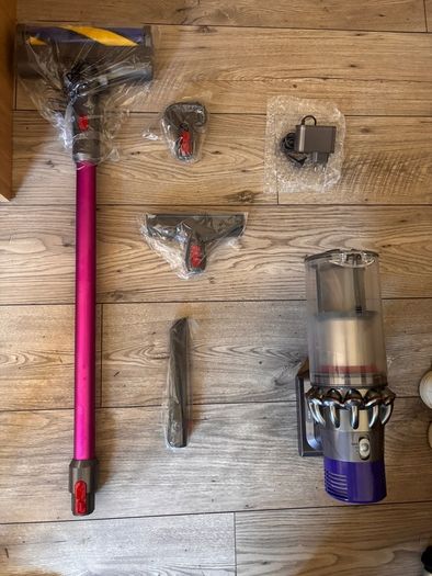Dyson V10 Absolute