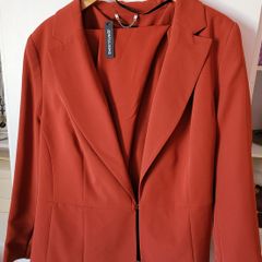 Plus size rust colour suit = size 22