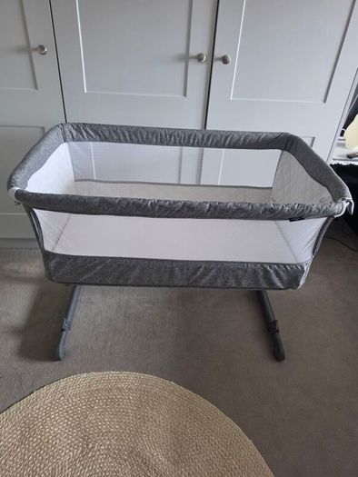 Next to me cot