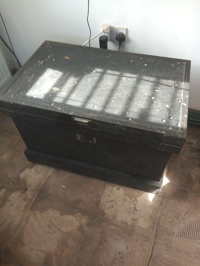 Victorian cabinet makers, mahogany lined tool chest