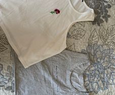 Ladies Set of Two Tanks Size M