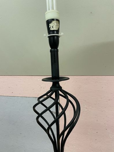 Standing lamps