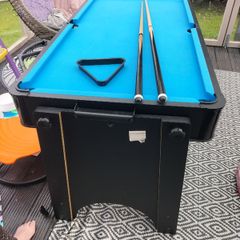 Pool table