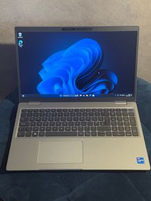 Dell Latitude 5520 Laptop i7/32GB/512SSD/FHD Touch