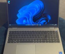 Dell Latitude 5520 Laptop i7/32GB/512SSD/FHD Touch