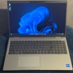 Dell Latitude 5520 Laptop i7/32GB/512SSD/FHD Touch