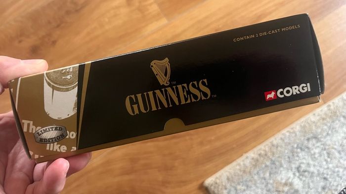 Guinness Diamond T 620 Truck Limited Edition