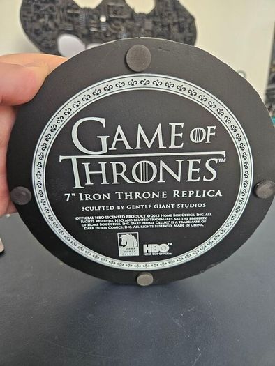Gentle Giant Game of Thrones 7" Iron Throne replica
