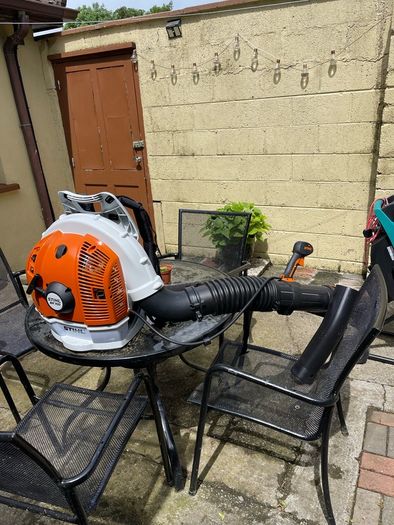 stihl BR 700 blower