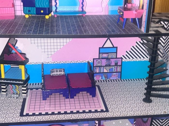 LOL Surprise House and furniture.