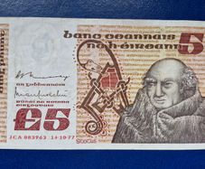 Ireland 1977 Scotus 5 Pound Banknote