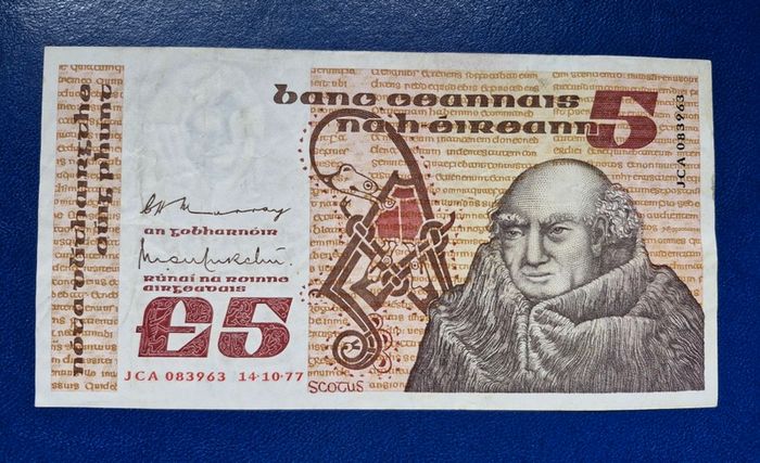 Ireland 1977 Scotus 5 Pound Banknote