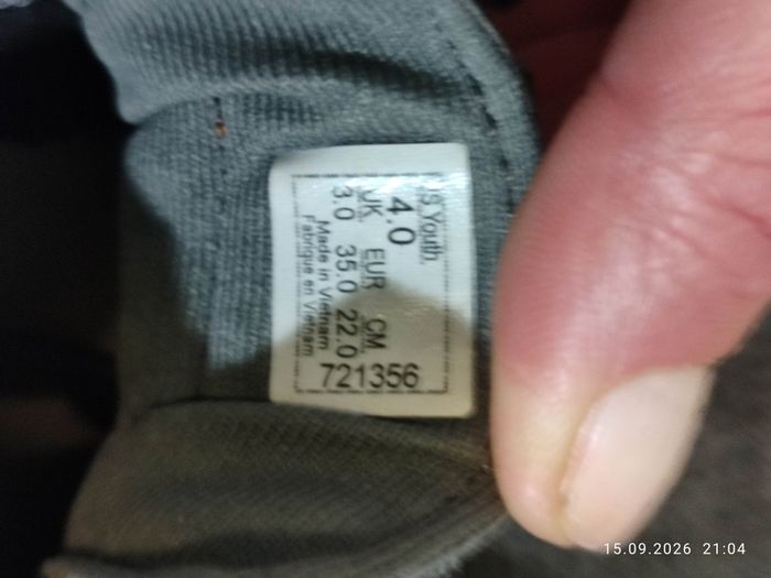 Original Vans Grey Sneakers Style 721356