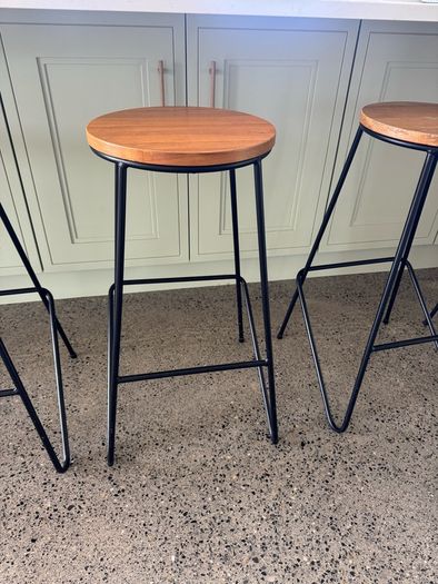island stools