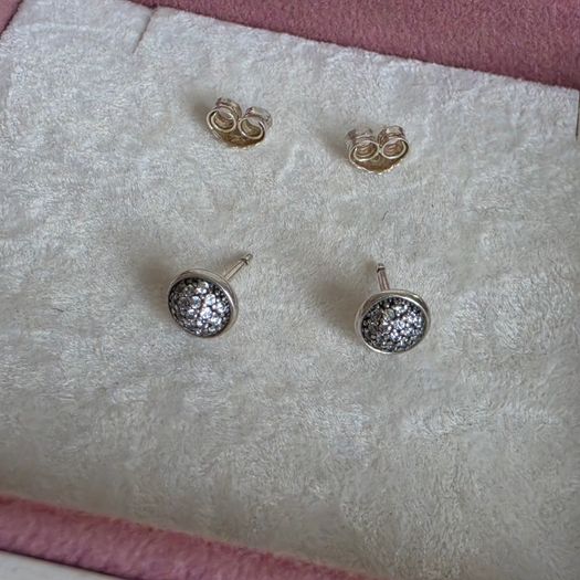 Pandora dazzling  earrings clear cubic zirconia very good condition