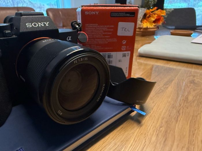 Sony FE 1.8 35mm