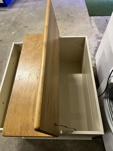 Storage unit