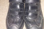 Boys shoes