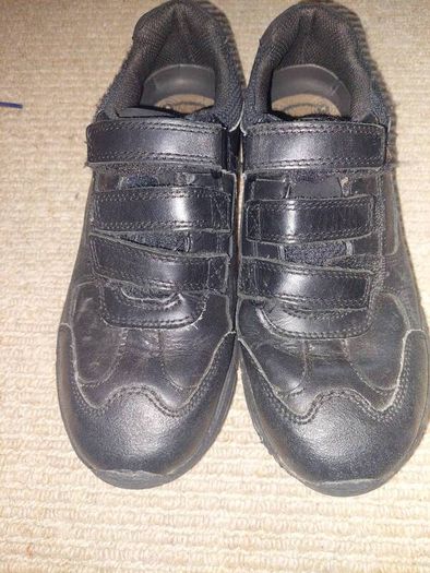 Boys shoes