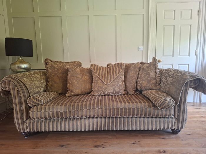 Sofa Finline 3 & 2 seater sofas.