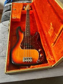 Fender 62' AVRI Precision Bass