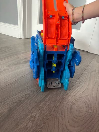 Hot Wheels City T-Rex Transporter