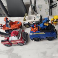 PAW PATROL characters and cars
