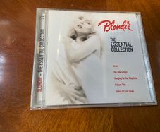 Blondie The Essential Collection CD