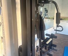 weightlifting/strengthlifting machine