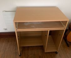 Computer desk