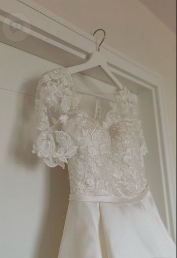 Enzoani Aisling Wedding Dress (Dry cleaned and in original bag)