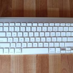 Apple Bluetooth Keyboard
