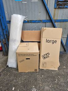Home Moving Kit - Cardboard Boxes and Bubble Wrap