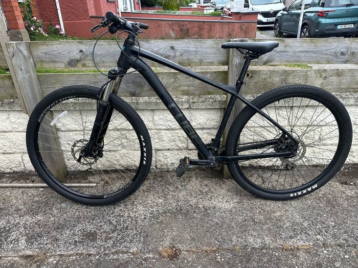 Cube bike needs a little heart: 29 inc wheels frame size L