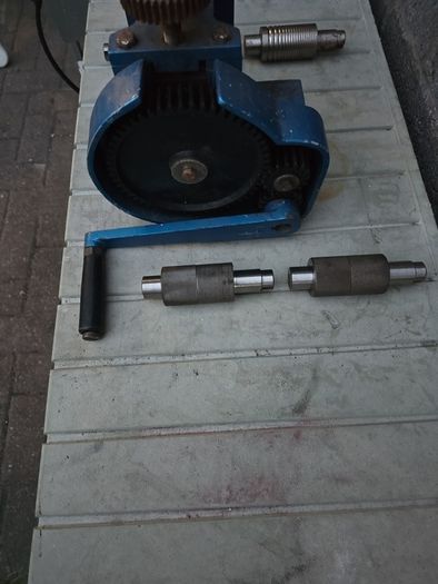 Heavy Duty Manual Rolling Mill with Extra Rollers