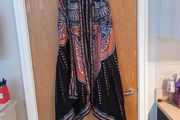 Boohoo  Rosie Hanky Hem Printed Midi Dress. S.12    B.N.W.T.