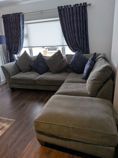 Corner suite, navy & grey cushions,NavyCurtains,lamp shade