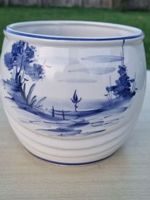 Vintage-style ceramic flowerpot