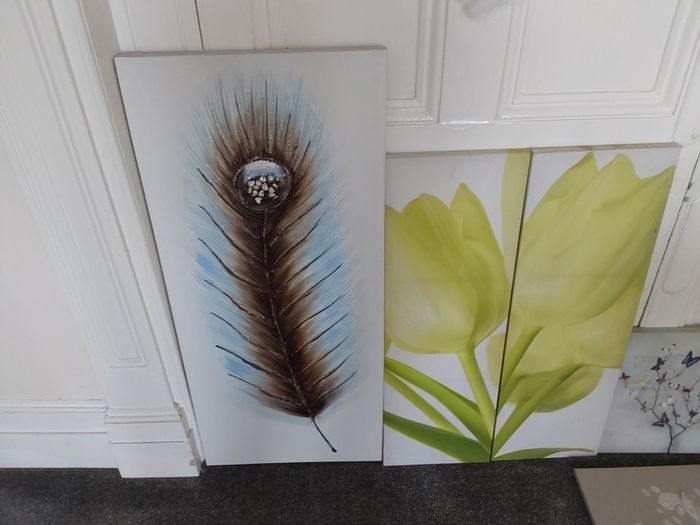 canvases, and pictures. And picture frames.