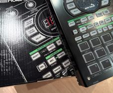 Roland SP-404A Linear Wave Sampler