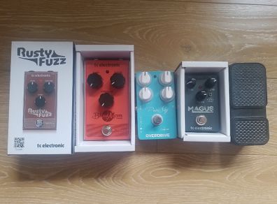 Guitar pedals