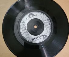 Mony Aka Go Deh Yaka 7 inch Vinyl
