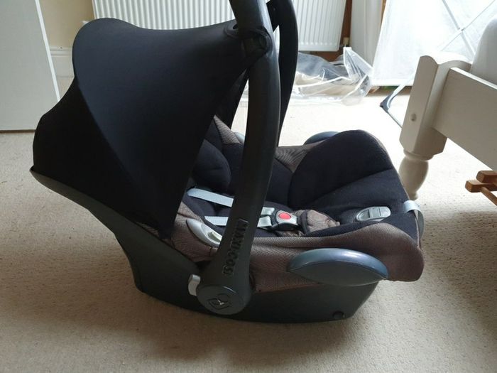 Maxi Cosi Cabriofix Infant Car Seat