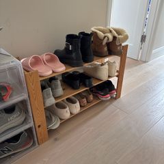 Shoe shelf