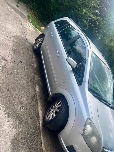 Opel Zafira (7 seater)