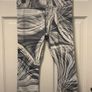 bottoms  size 10 capri sports bottoms primark Image 7