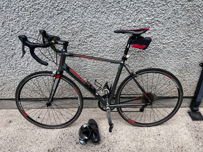 2014 Giant Defy 5 Road Bike M/L Clean Bike